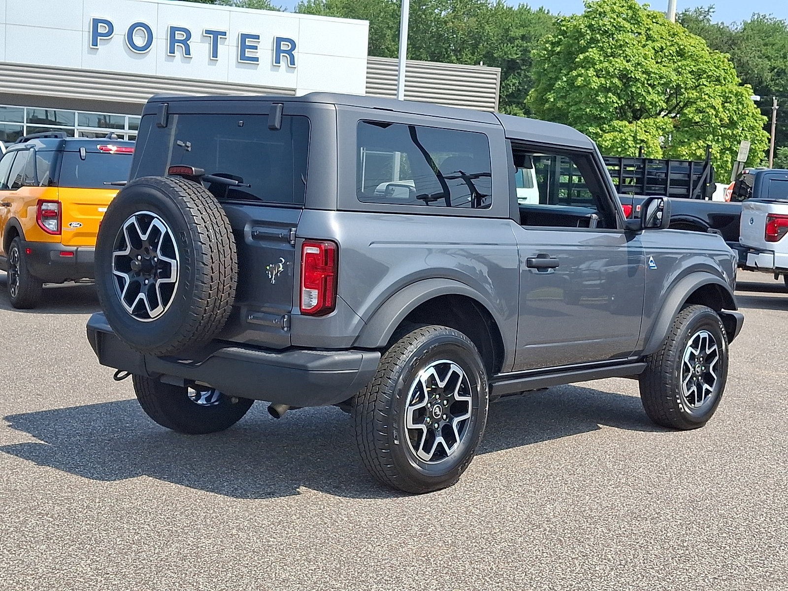 Certified 2024 Ford Bronco Black Diamond AWD/4WD image 11