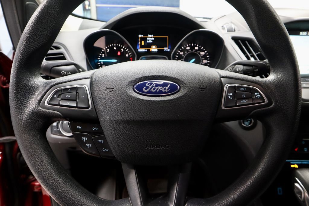 Certified 2019 Ford Escape SE FWD image 31