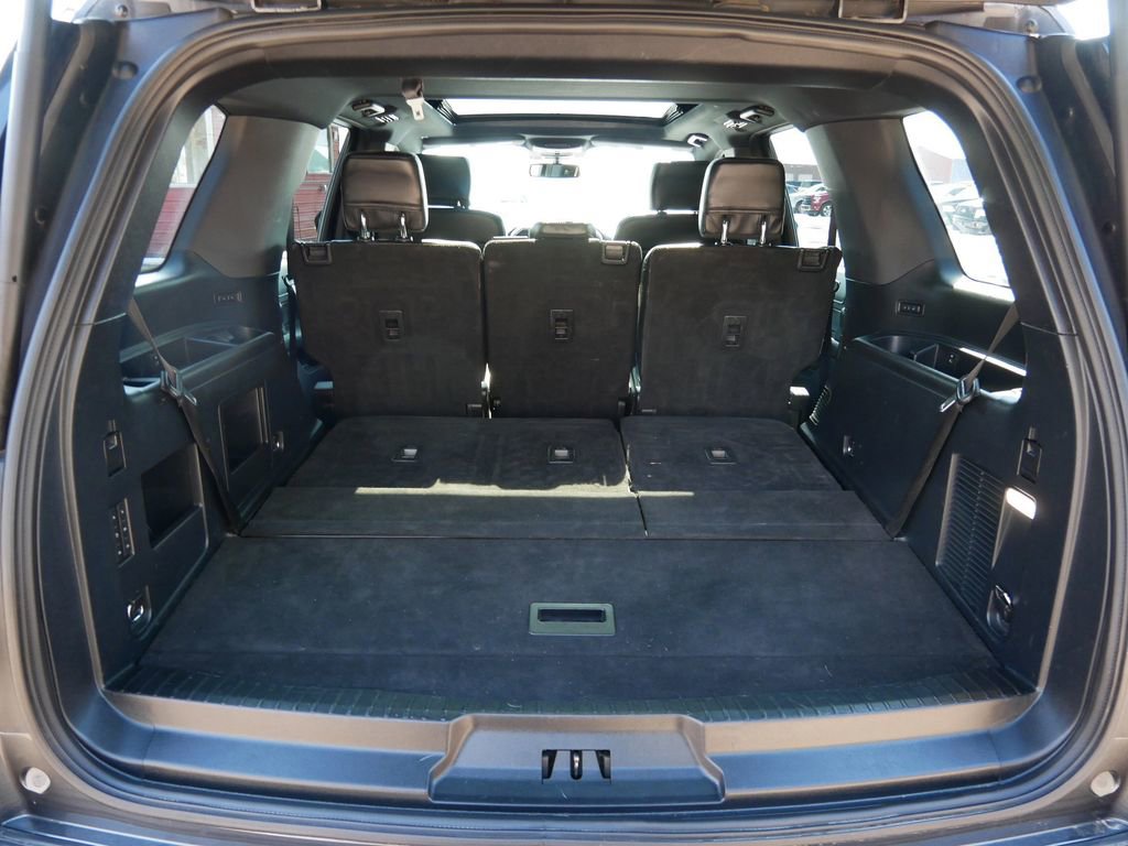 Certified 2020 Ford Expedition XLT w/ Equipment Group 202A image 10