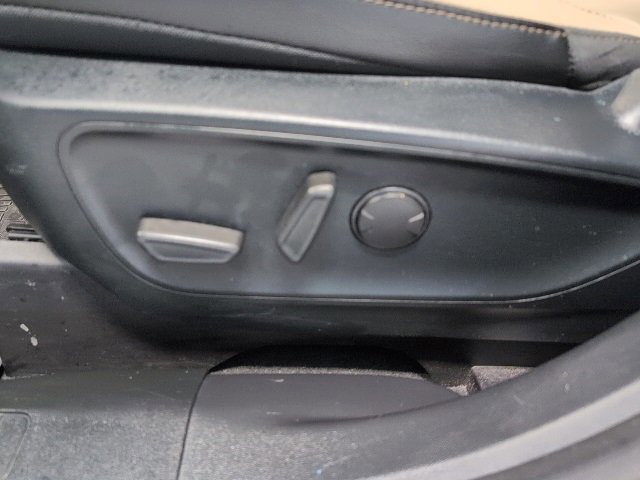 Certified 2020 Ford Escape Titanium image 15