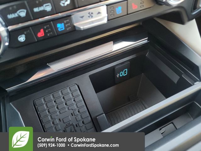 Certified 2025 Ford F450 Platinum w/ Platinum Plus Package image 38