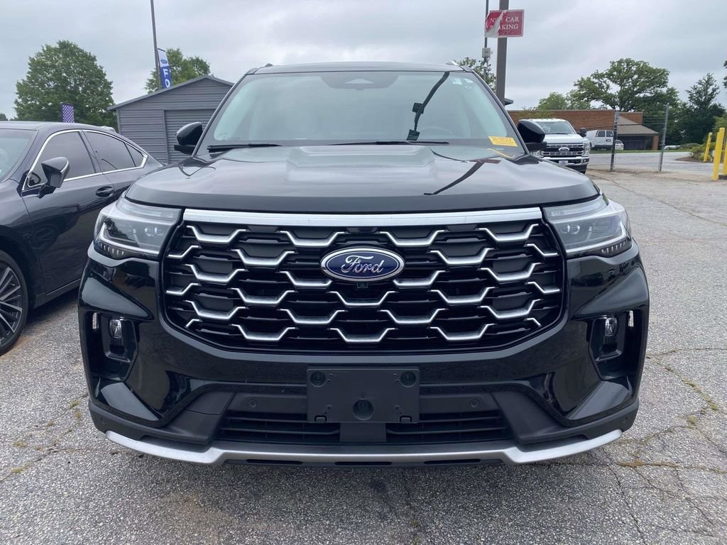 Certified 2025 Ford Explorer Platinum w/ Ultimate Package AWD/4WD video 2