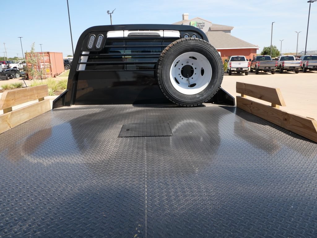 Certified 2026 Ford F550 4x4 Regular Cab Super Duty image 14