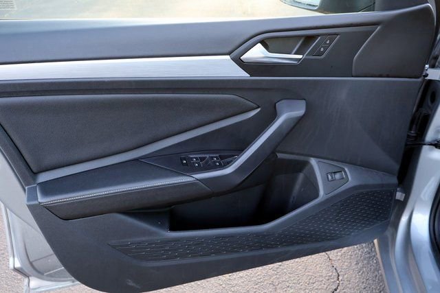 Used 2025 Volkswagen Jetta S image 22