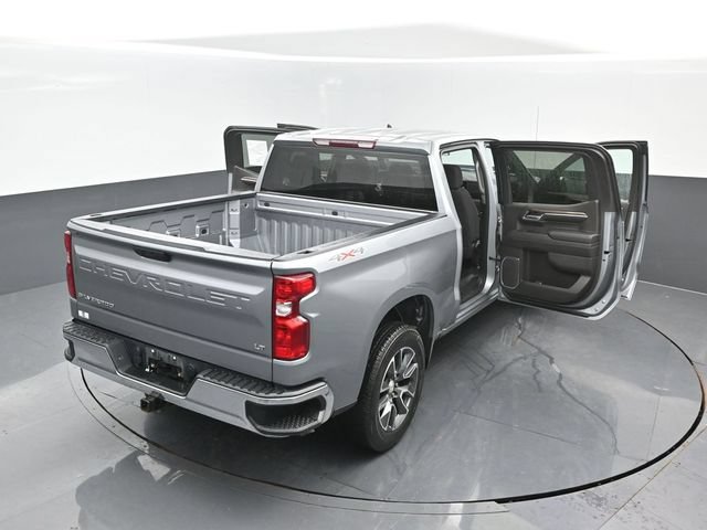 Used 2023 Chevrolet Silverado 1500 LT AWD/4WD image 25