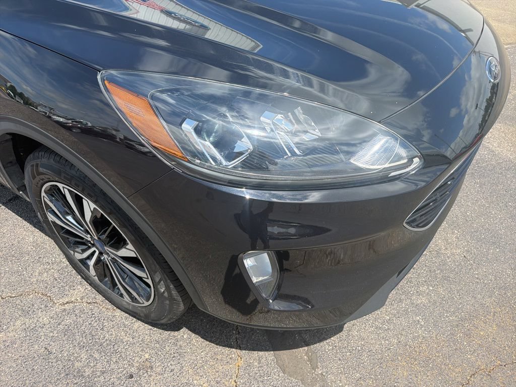 Certified 2022 Ford Escape SEL w/ SEL Stealth AWD Package image 15