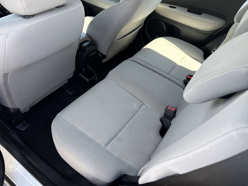 Used 2022 Honda HR-V LX image 14