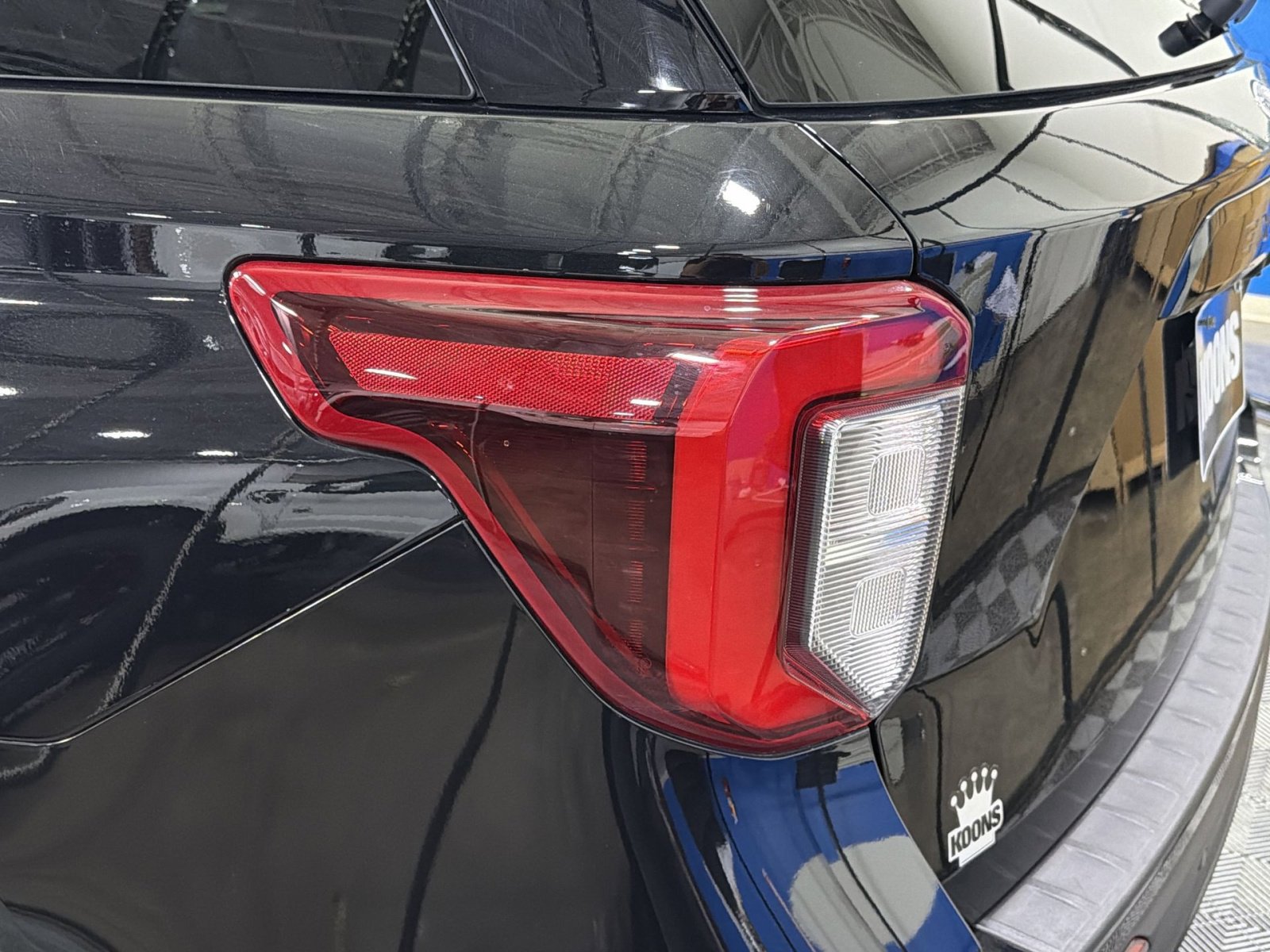Certified 2020 Ford Explorer ST w/ Premium Technology Package AWD/4WD image 18