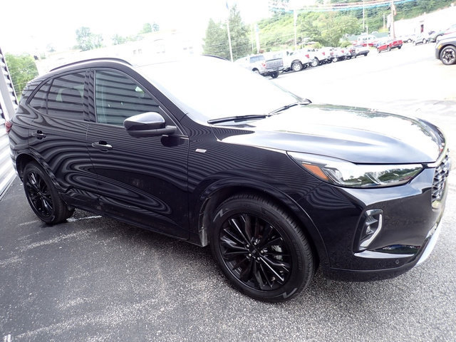 Certified 2023 Ford Escape ST-Line Elite AWD/4WD image 11