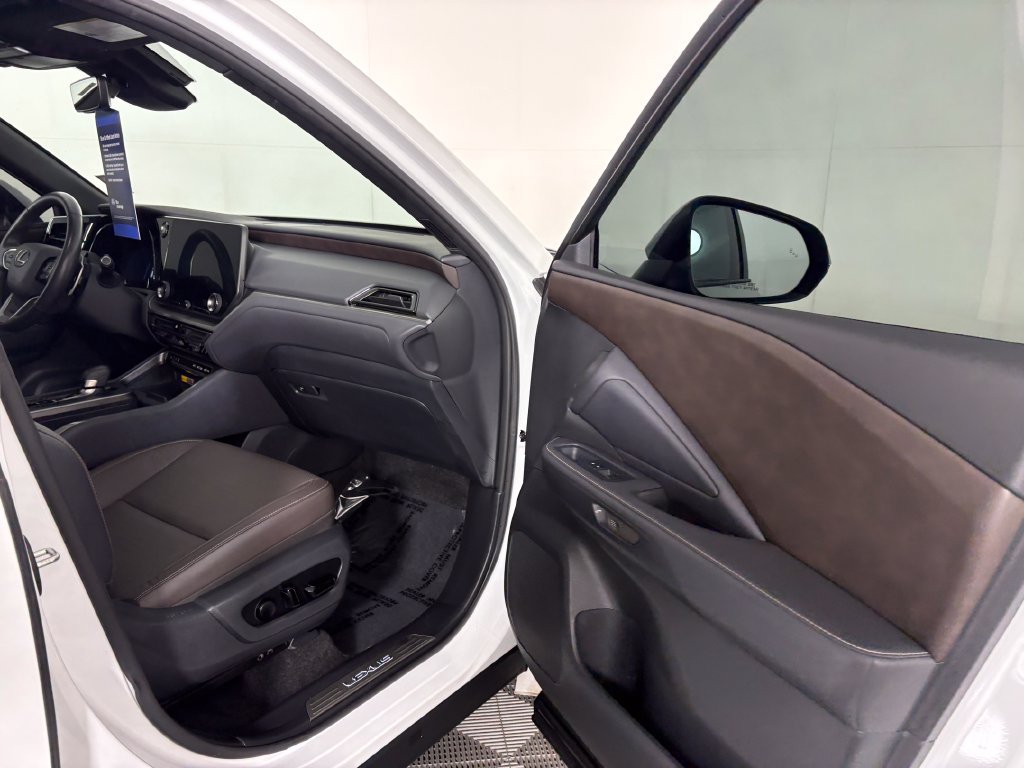 Used 2024 Lexus TX 350 AWD w/ Technology Package image 39