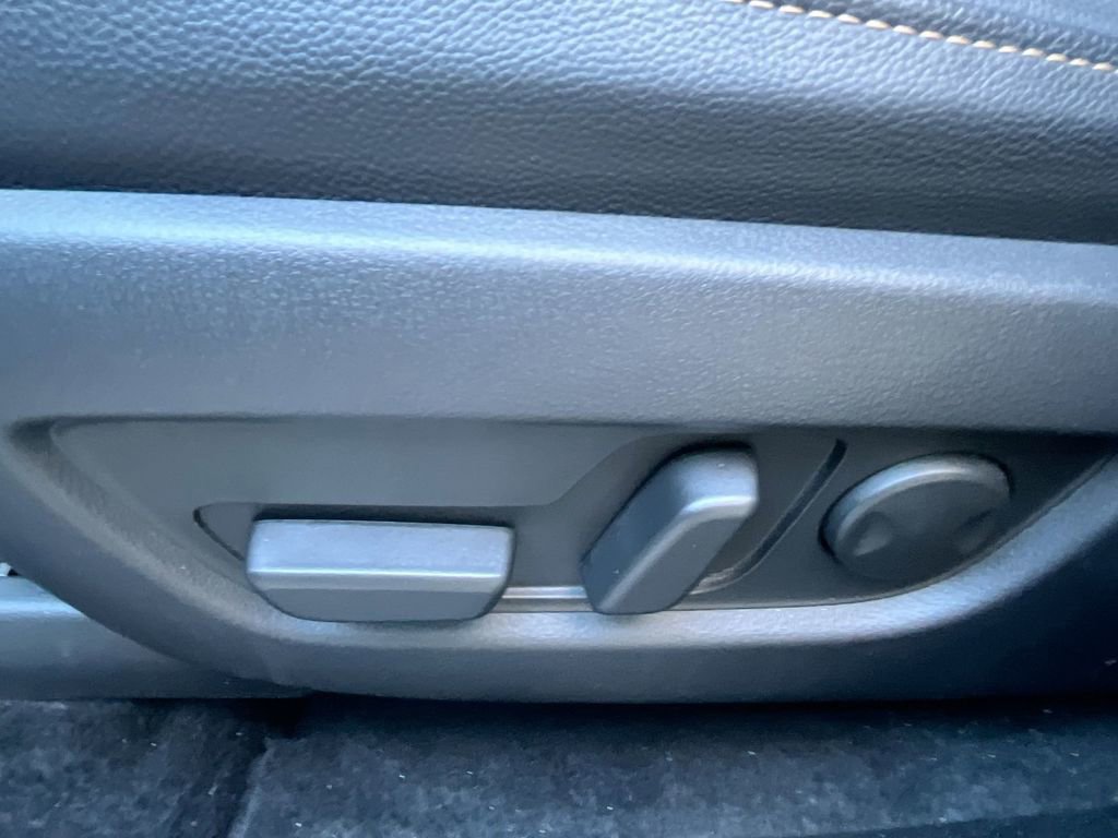 Used 2025 MAZDA CX-90 3.3 Turbo w/ Select Package image 12