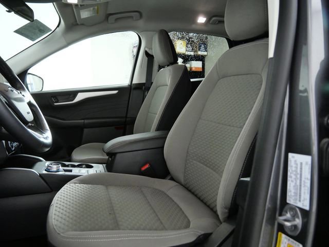 Certified 2022 Ford Escape SE w/ Cold Weather Package image 16