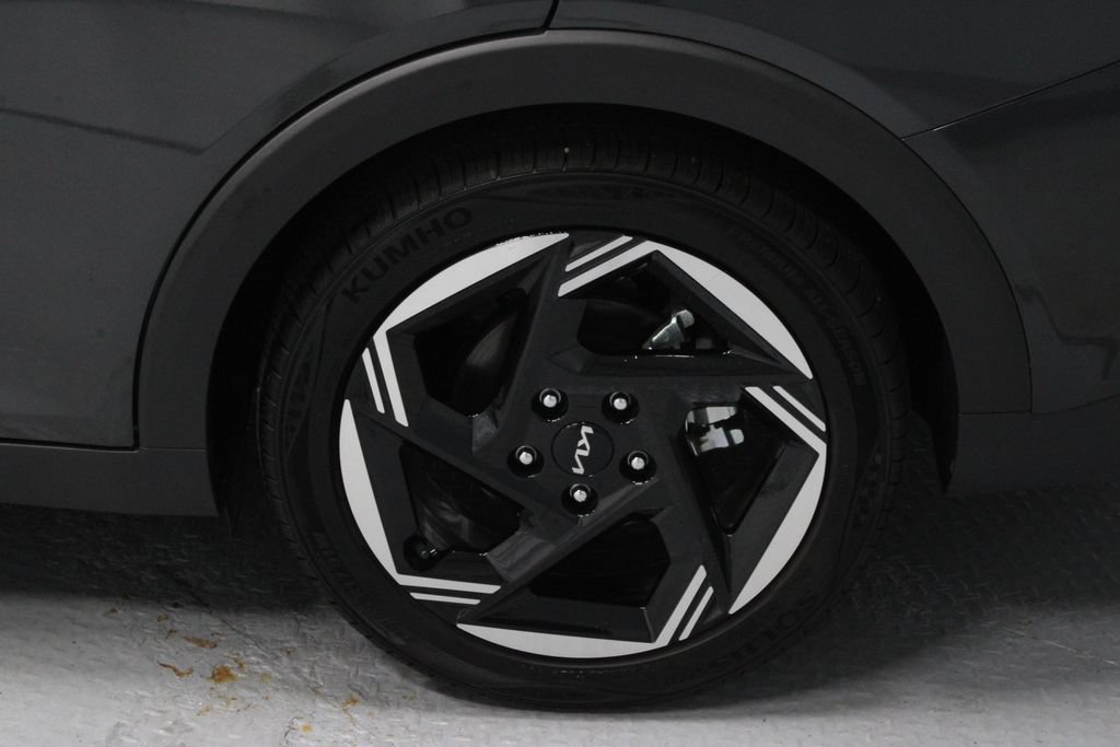 Used 2025 Kia K4 EX FWD image 15