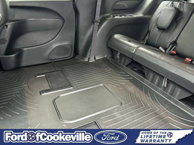 Used 2025 Chrysler Pacifica Select FWD image 14