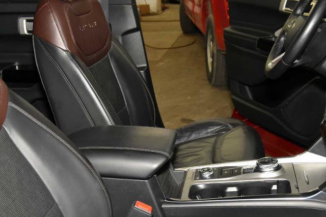 Certified 2023 Ford Explorer Platinum w/ Technology Package AWD/4WD image 26