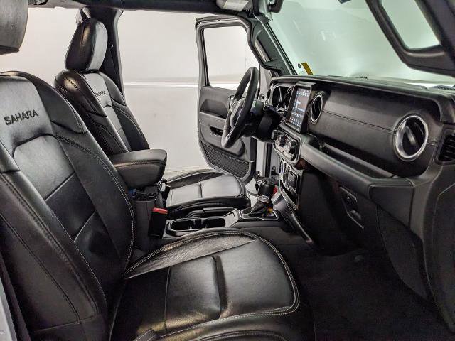 Used 2023 Jeep Wrangler Unlimited Sahara AWD/4WD image 20