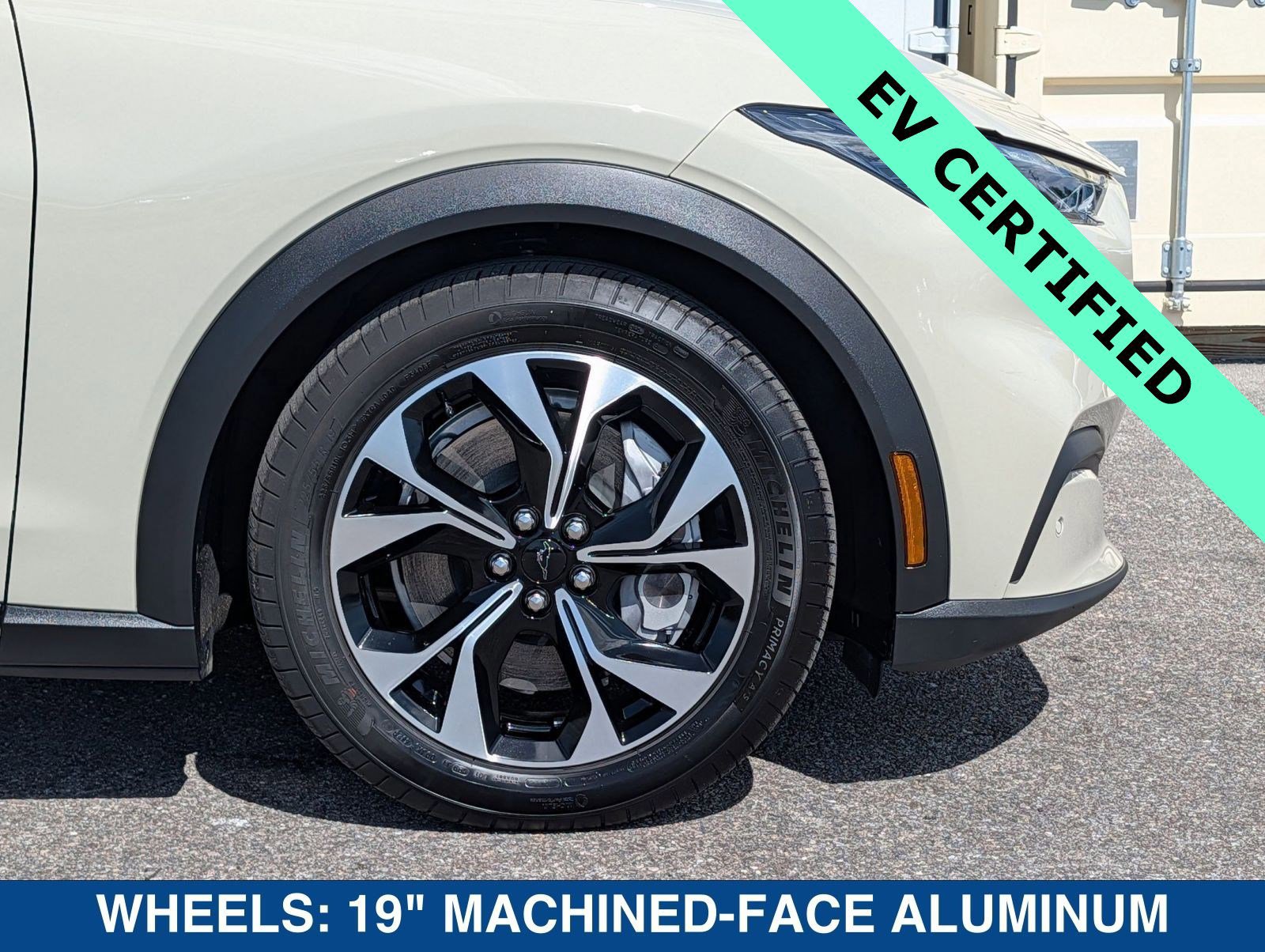 Certified 2025 Ford Mustang Mach-E Select w/ Comfort Package Lite image 12