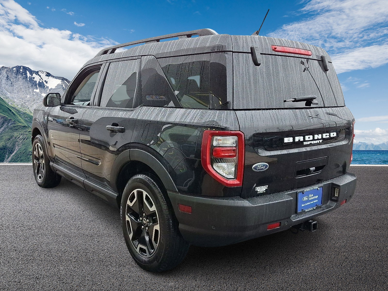 Certified 2023 Ford Bronco Sport Outer Banks w/ Tech Package image 4