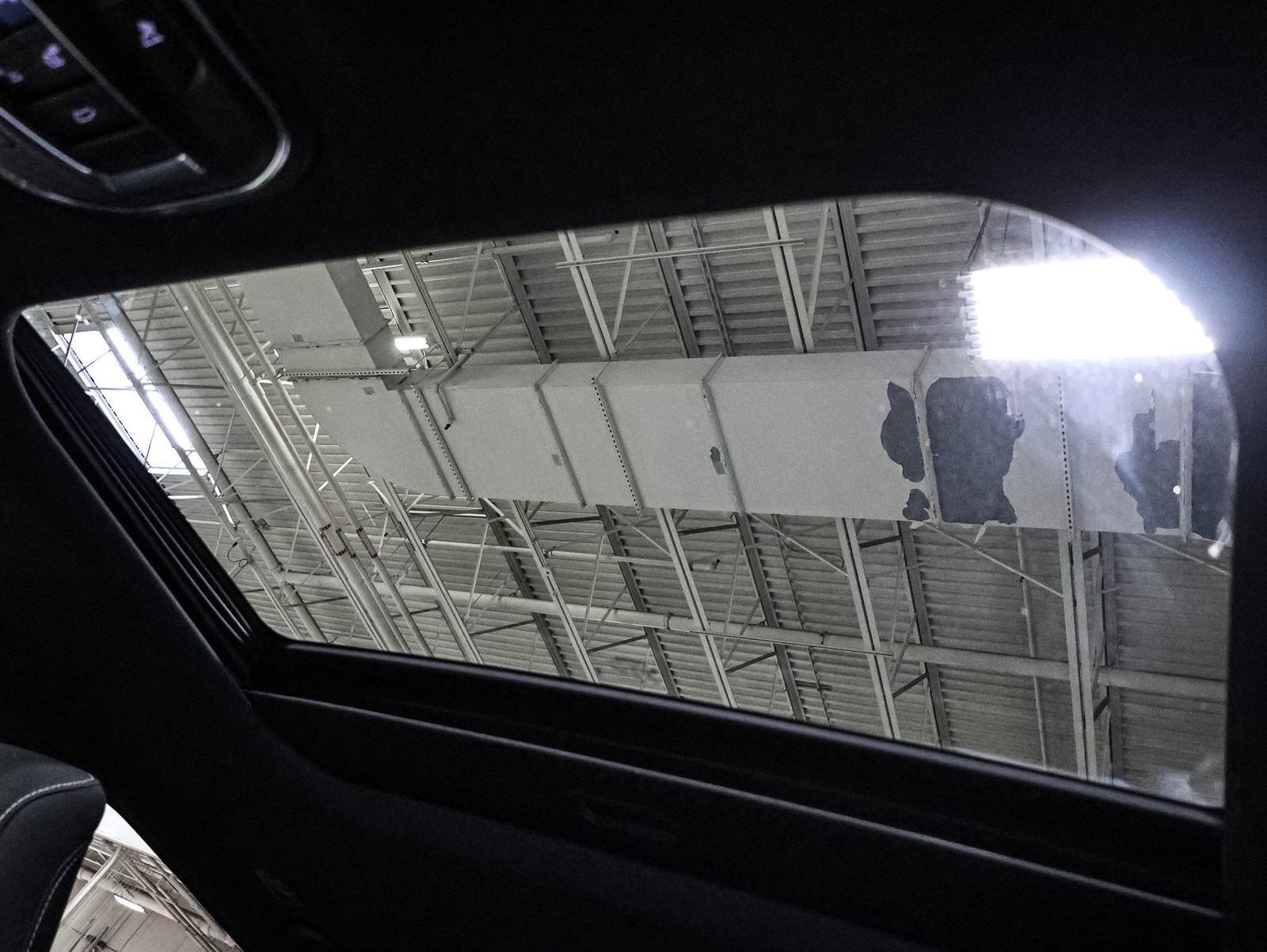 Used 2024 Jeep Grand Cherokee Laredo X w/ Luxury Tech Group I image 40