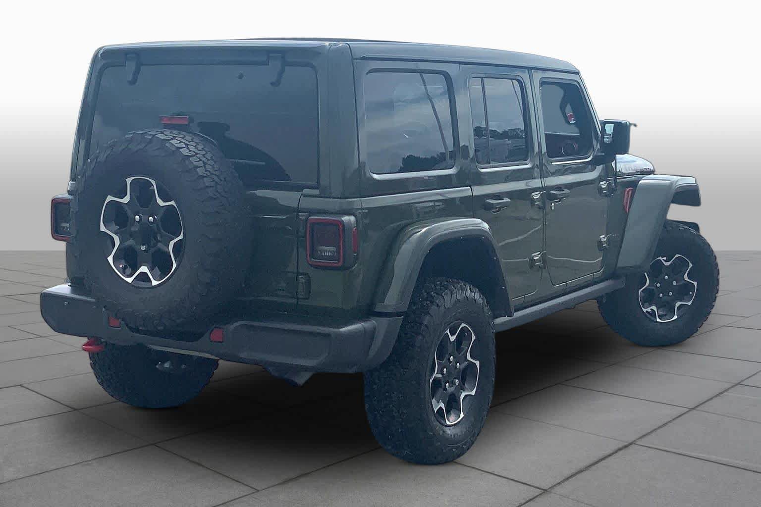 Used 2023 Jeep Wrangler Unlimited Rubicon AWD/4WD image 13