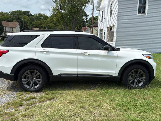 Certified 2021 Ford Explorer XLT w/ Equipment Group 202A AWD/4WD image 6