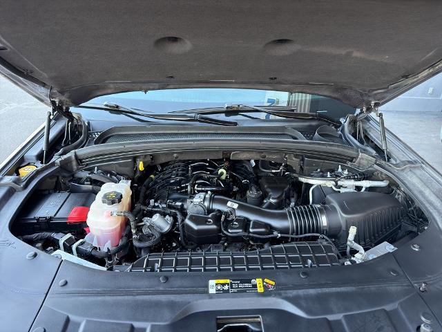 Used 2023 Jeep Grand Cherokee L Laredo image 5