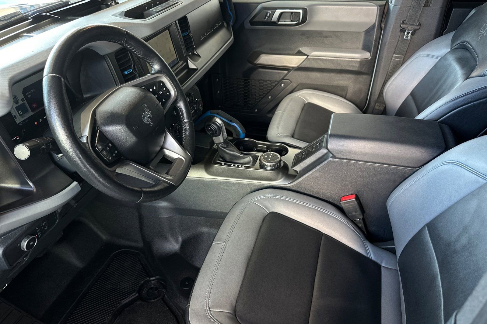 Certified 2022 Ford Bronco Black Diamond AWD/4WD image 9