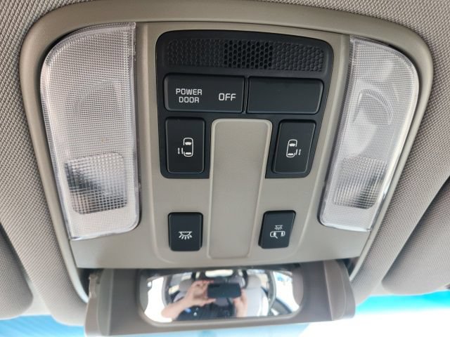 Used 2021 Kia Sedona LX FWD image 30