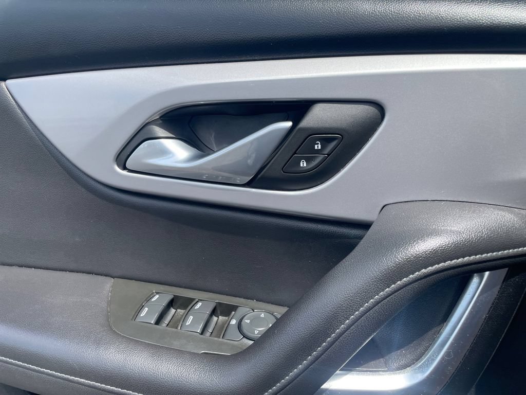 Used 2022 Chevrolet Blazer LT FWD image 12