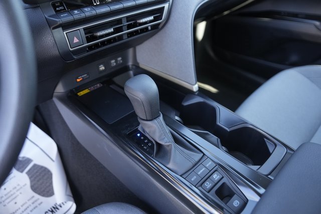 Used 2025 Toyota Camry LE image 27