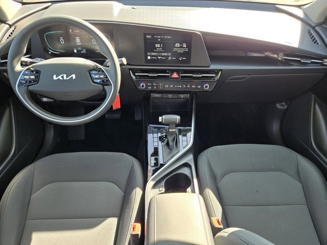Used 2025 Kia Niro LX FWD image 11
