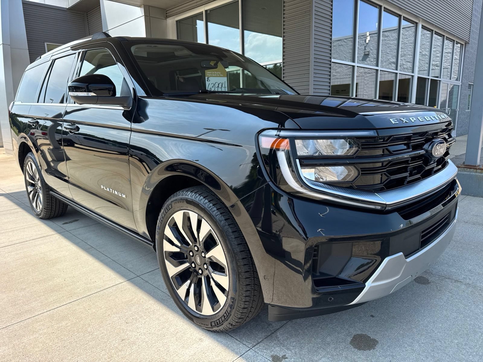 Certified 2025 Ford Expedition Platinum w/ Driver's Package AWD/4WD image 10
