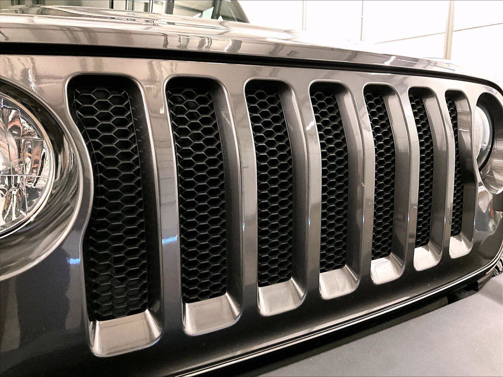 Used 2018 Jeep Wrangler Sport AWD/4WD image 29