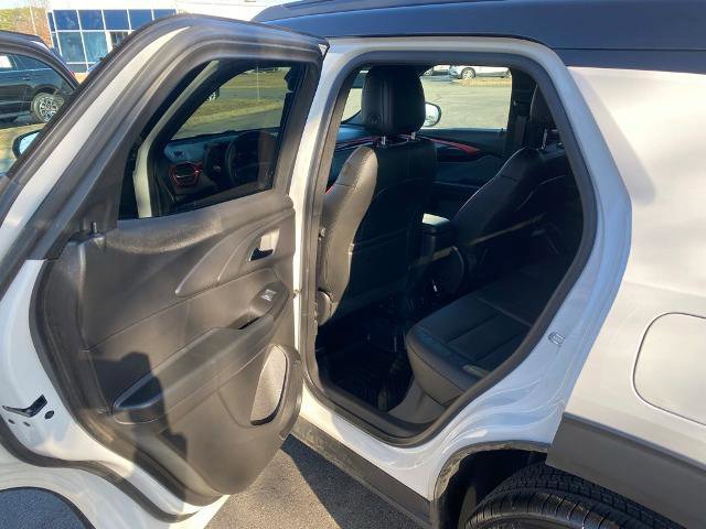 Used 2025 Chevrolet TrailBlazer RS w/ Convenience Package image 28