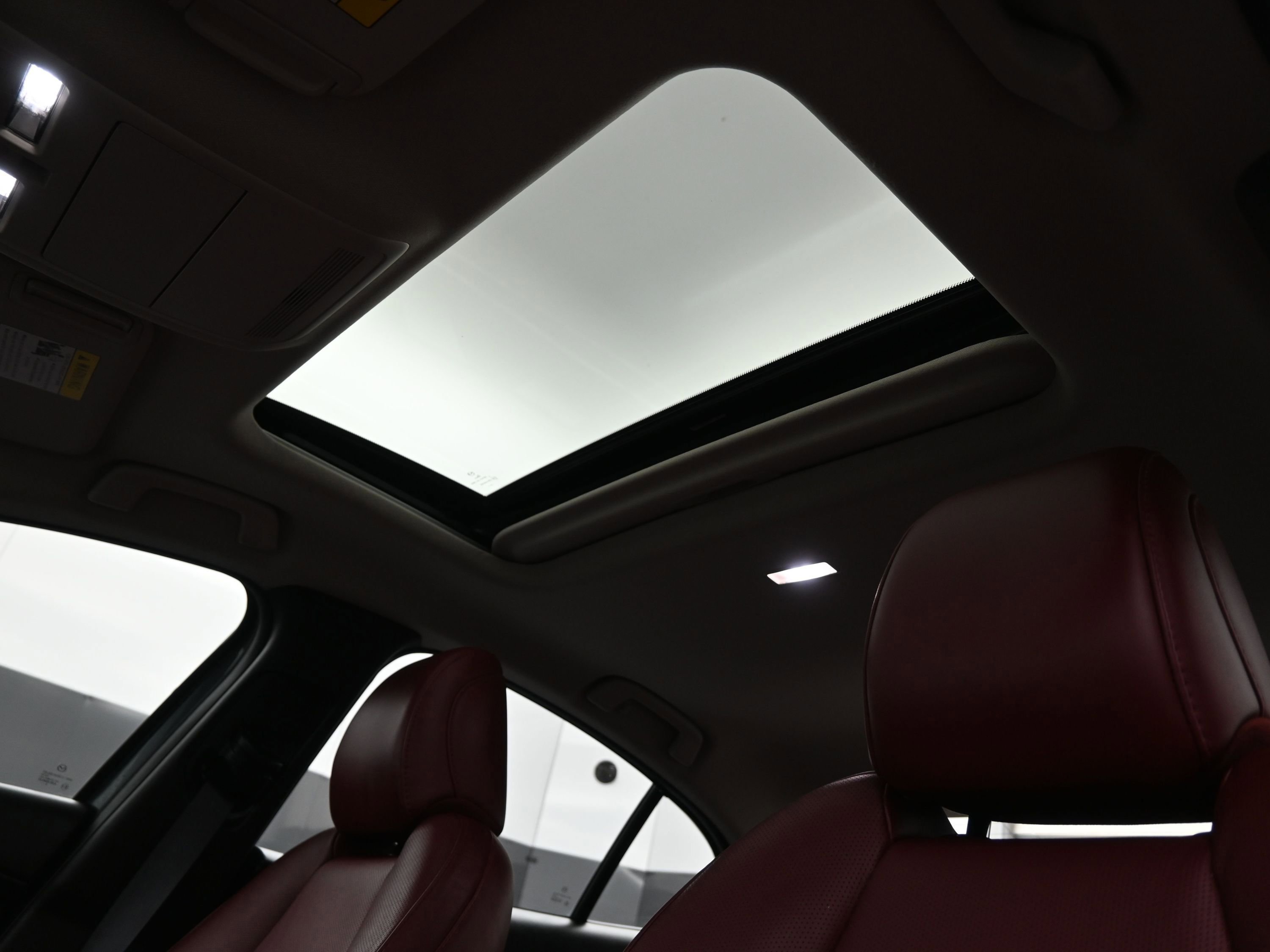 Used 2024 MAZDA MAZDA3 s image 36