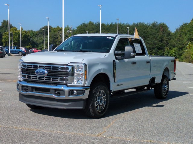 Certified 2025 Ford F350 XLT w/ Snow Plow/Camper Package AWD/4WD image 8