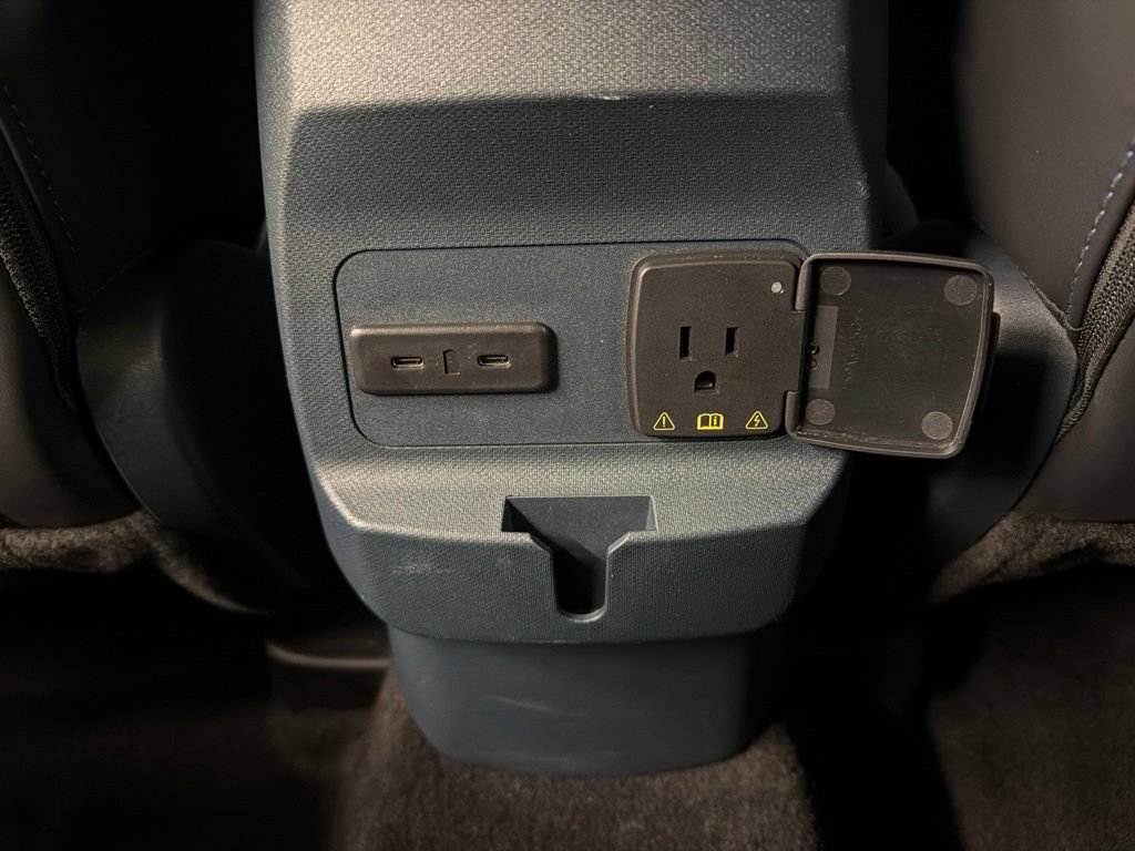 Certified 2025 Ford Maverick Lobo AWD/4WD image 33