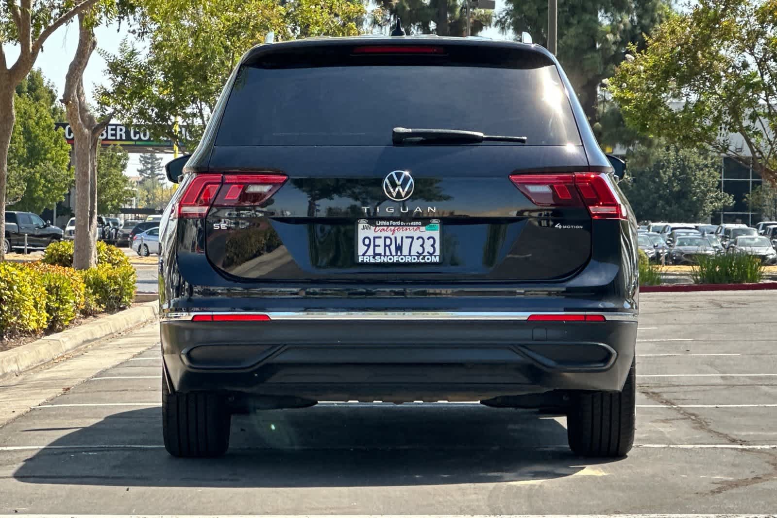 Used 2023 Volkswagen Tiguan SE AWD/4WD image 8