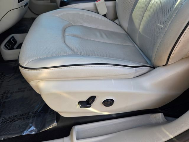 Used 2019 Chrysler Pacifica Limited w/ Advanced Safetytec Group image 11