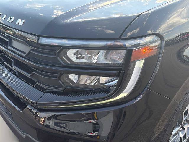 Certified 2025 Ford Expedition Active AWD/4WD image 37