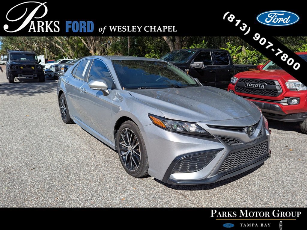 Used 2023 Toyota Camry SE
