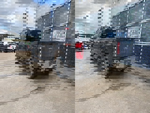 Certified 2025 Ford F250 Lariat w/ Lariat Ultimate Package image 3