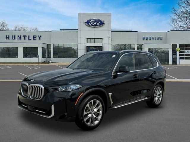 Used 2025 BMW X5 xDrive40i AWD/4WD image 1