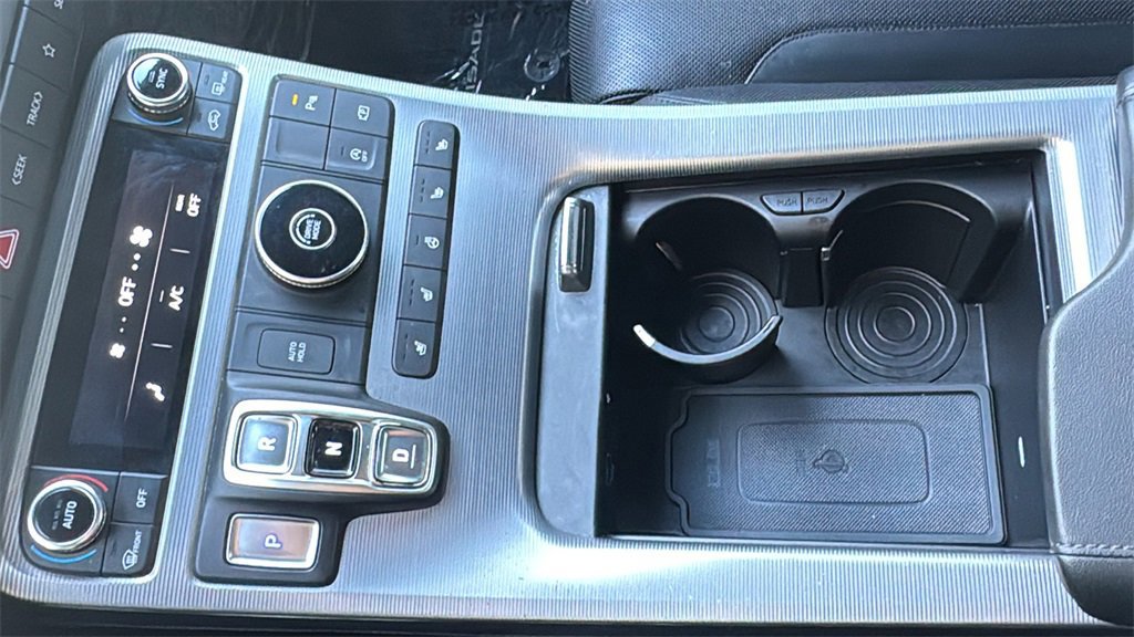 Used 2023 Hyundai Palisade Calligraphy image 15