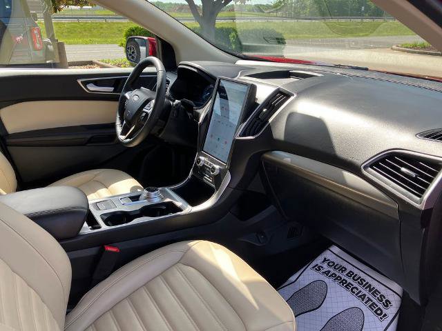 Certified 2024 Ford Edge SEL w/ Convenience Package AWD/4WD image 18