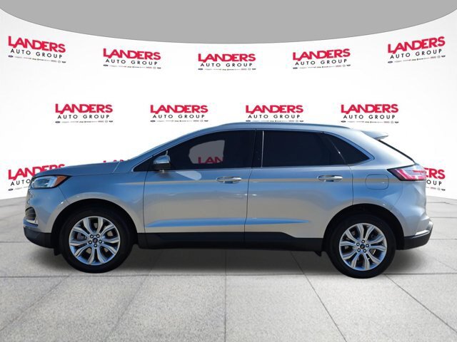 Certified 2022 Ford Edge Titanium w/ Equipment Group 301A AWD/4WD image 6