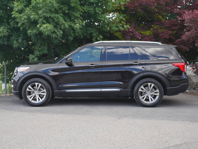 Certified 2020 Ford Explorer Platinum w/ Premium Technology Package AWD/4WD image 16