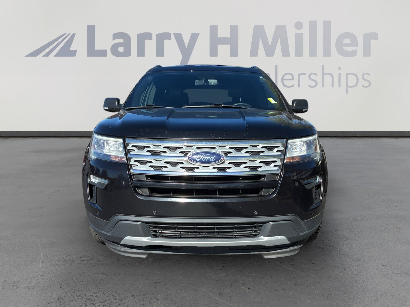 Certified 2019 Ford Explorer XLT w/ Equipment Group 202A AWD/4WD image 8