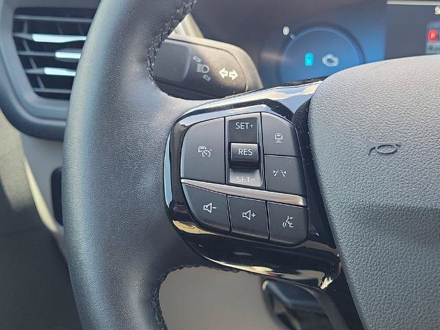 Certified 2025 Ford Escape SE w/ PHEV Premium Package FWD image 24