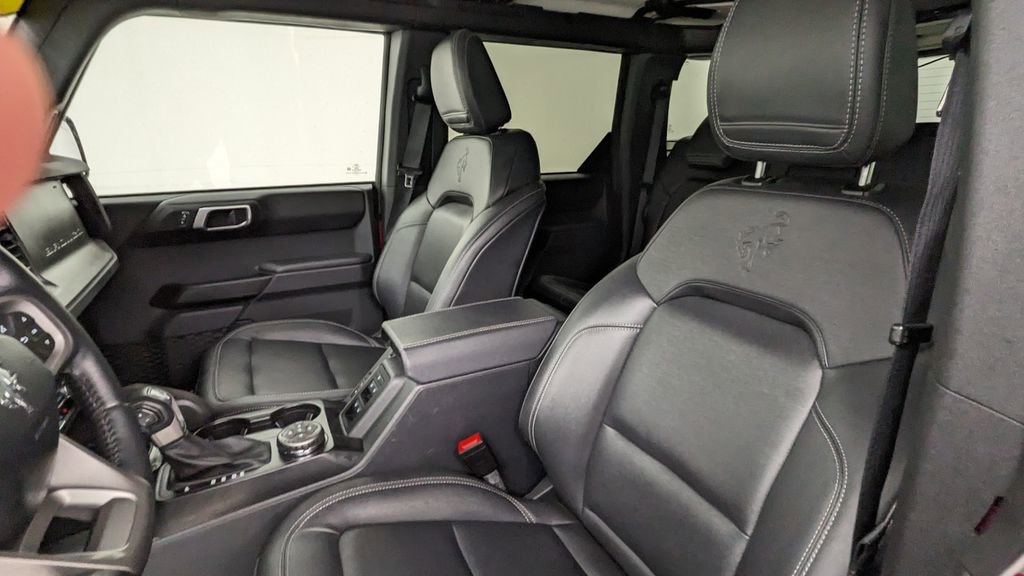 Certified 2025 Ford Bronco Badlands AWD/4WD image 2